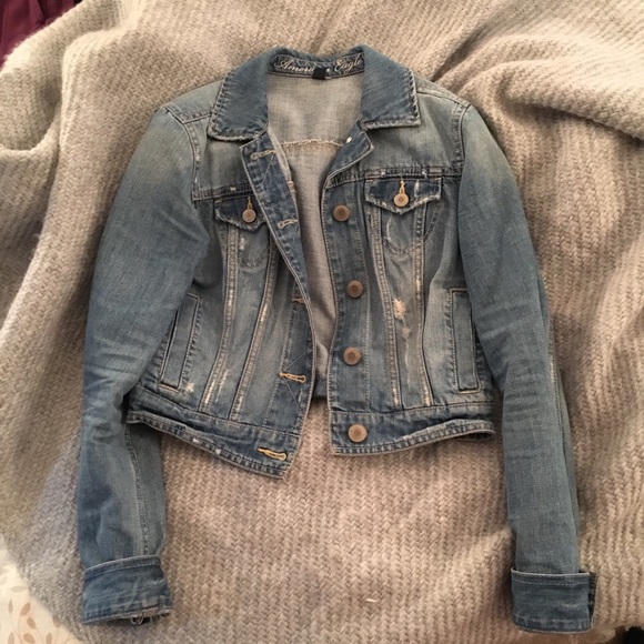 American Eagle Outfitters Jackets & Blazers - Super Comfy Denim Jacket